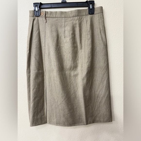 Giorgio Armani Dresses & Skirts - Vintage Giorgio Armani le Collezioni Wool Skirt Size Small Beige Pencil Classic